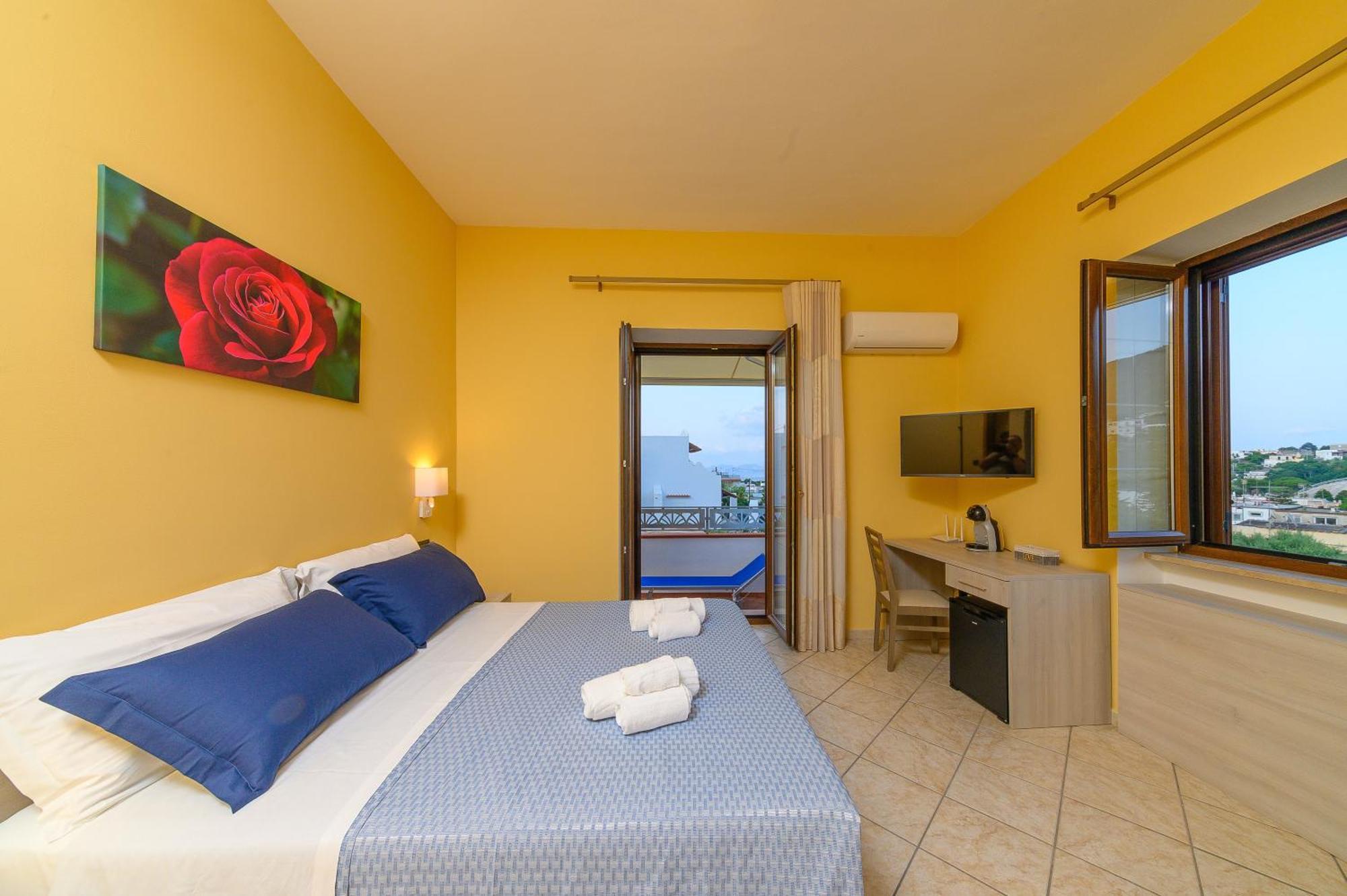 La Rosa - Luxury B&B Искья Экстерьер фото