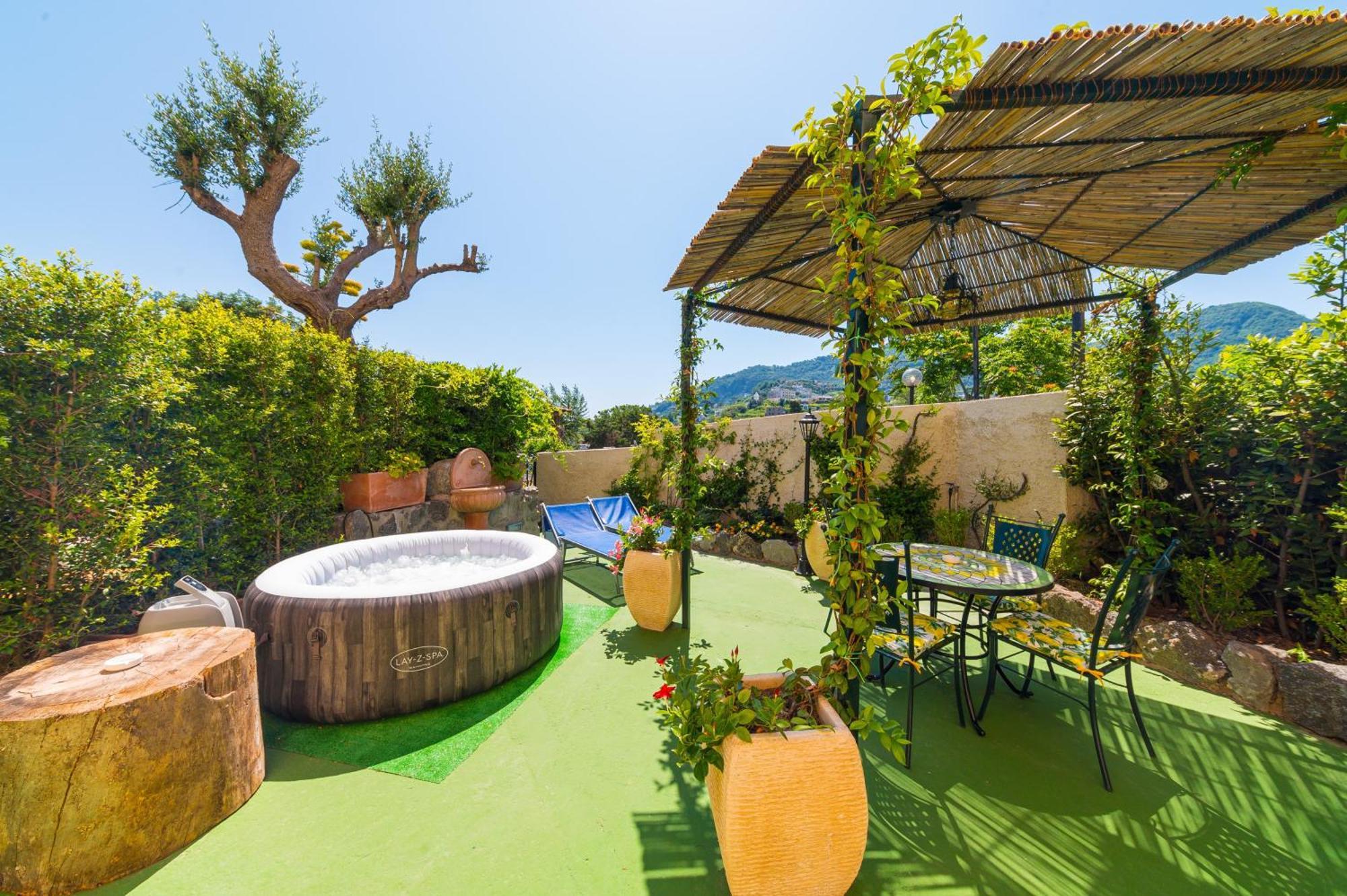La Rosa - Luxury B&B Искья Экстерьер фото